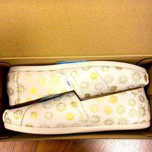 Toms Alpargata slip on’s